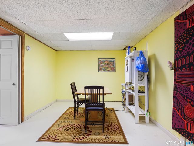 5 Whittier Lane, Shelton, CT 06484