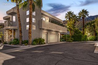940 E Palm Canyon 207, Palm Springs, CA 92264
