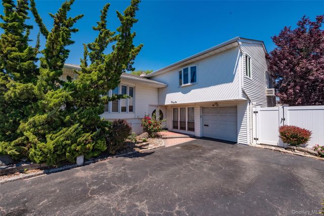 36 Elaine Drive, Oceanside, NY 11572