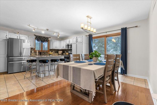 6531 Windsong Way, Lansing, MI 48917