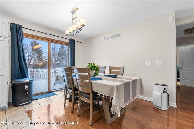 6531 Windsong Way, Lansing, MI 48917