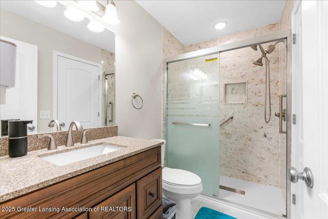 6531 Windsong Way, Lansing, MI 48917