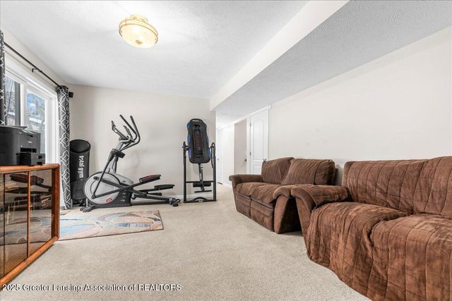 6531 Windsong Way, Lansing, MI 48917