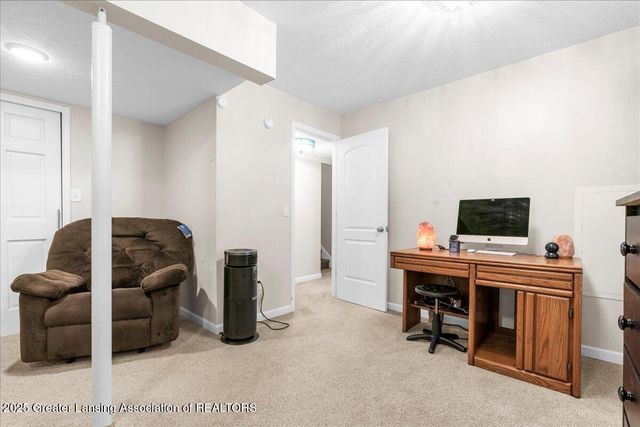 6531 Windsong Way, Lansing, MI 48917