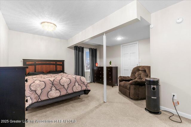 6531 Windsong Way, Lansing, MI 48917