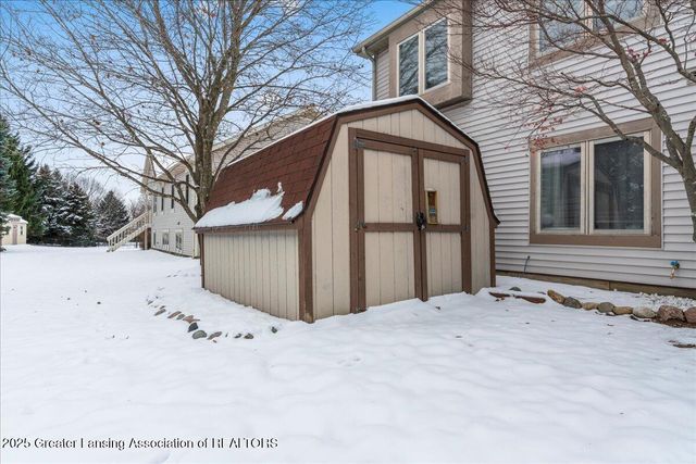 6531 Windsong Way, Lansing, MI 48917