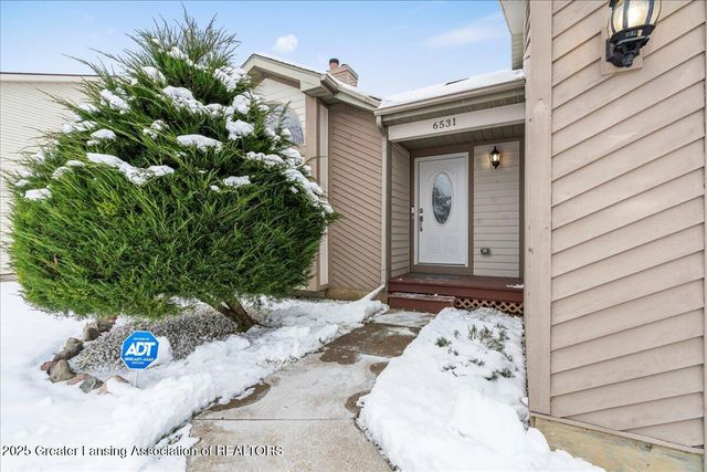 6531 Windsong Way, Lansing, MI 48917