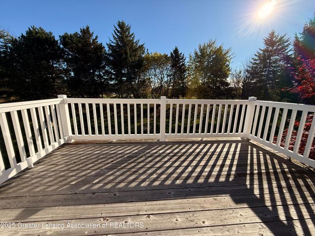 6531 Windsong Way, Lansing, MI 48917