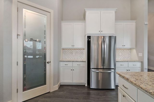129 N Glengary Drive, Nixa, MO 65714
