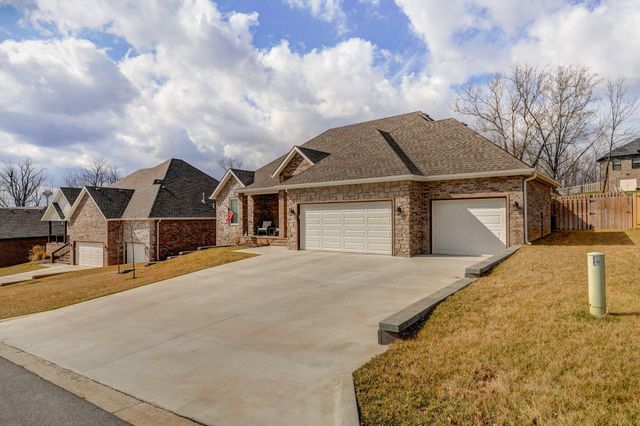 129 N Glengary Drive, Nixa, MO 65714