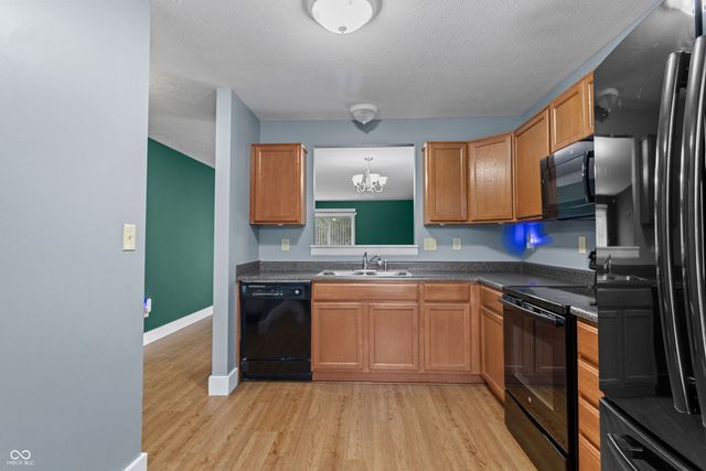 8372 Sotheby Drive, Indianapolis, IN 46239