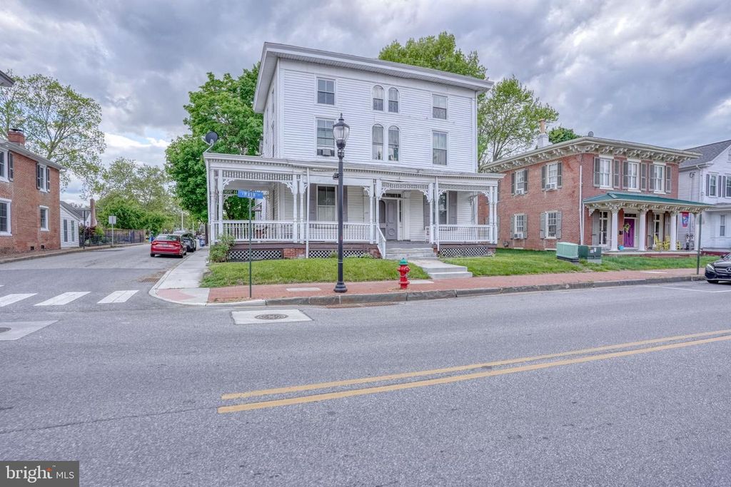 Image 13 of property listing at 133 S MAIN ST, Smyrna, DE 19977