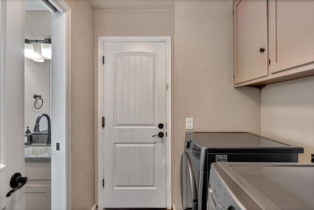 757 Hillgrove Ct, Chico, CA 95926