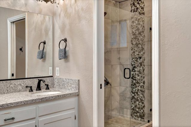 757 Hillgrove Ct, Chico, CA 95926