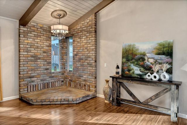 757 Hillgrove Ct, Chico, CA 95926