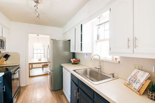 2409 Green Oaks Street, Denton, TX 76209
