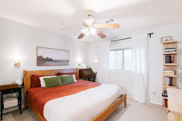 2409 Green Oaks Street, Denton, TX 76209