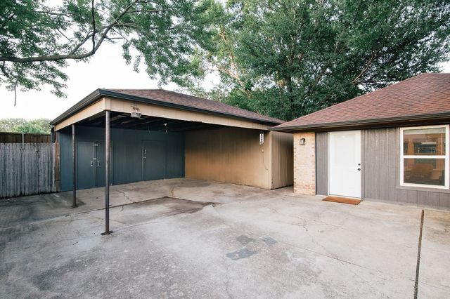 2409 Green Oaks Street, Denton, TX 76209