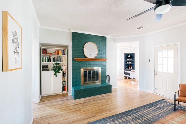 2409 Green Oaks Street, Denton, TX 76209