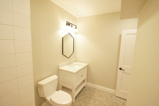 173 Prospect Street 1, Waltham, MA 02453