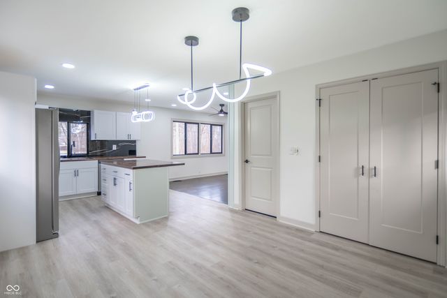 59 E Greencastle Road, Mooresville, IN 46158