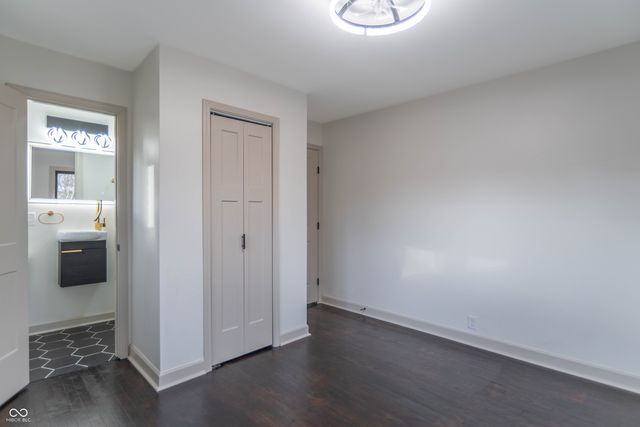 59 E Greencastle Road, Mooresville, IN 46158