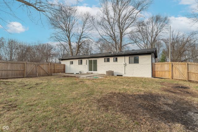 59 E Greencastle Road, Mooresville, IN 46158