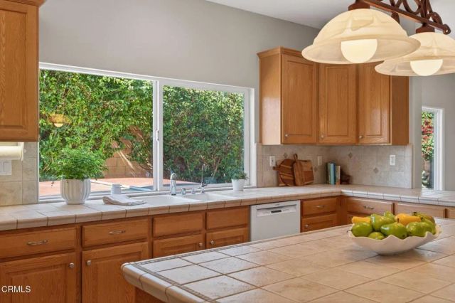 424 Roosevelt Court, Ventura, CA 93003