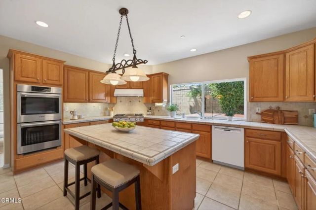 424 Roosevelt Court, Ventura, CA 93003