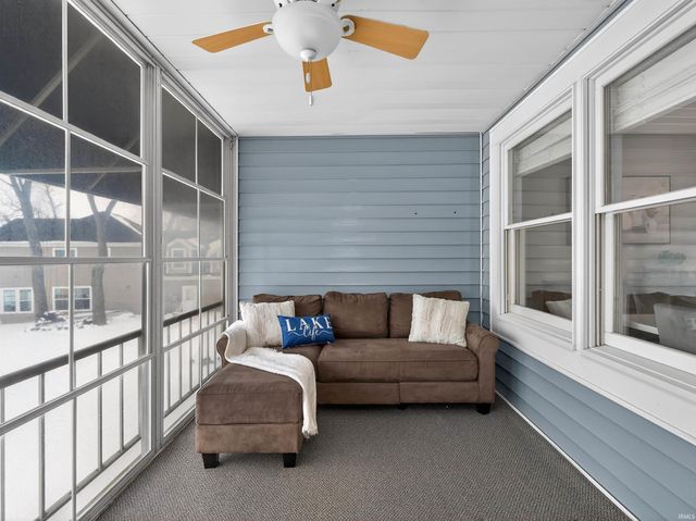 700 S Lakeside Dr Apt 6, Syracuse, IN 46567