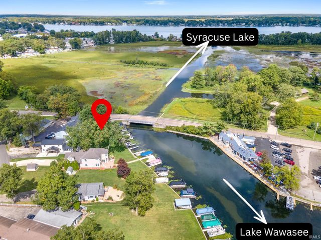 700 S Lakeside Dr Apt 6, Syracuse, IN 46567