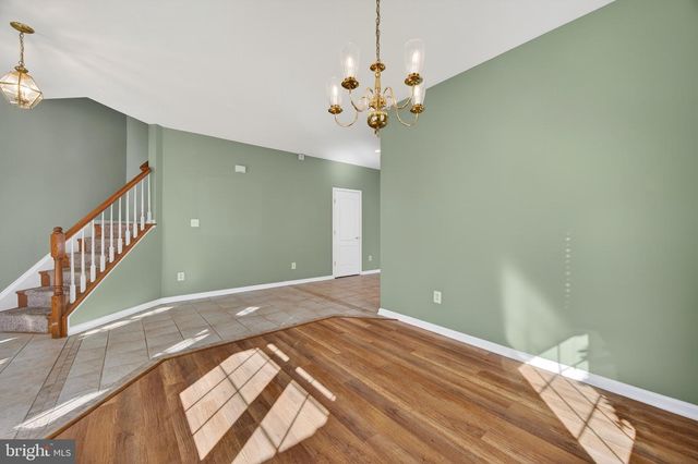 20562 ROSEWOOD MANOR SQ, Ashburn, VA 20147