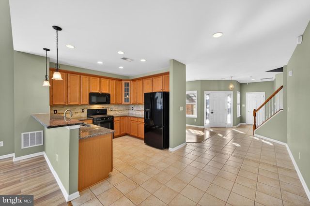 20562 ROSEWOOD MANOR SQ, Ashburn, VA 20147