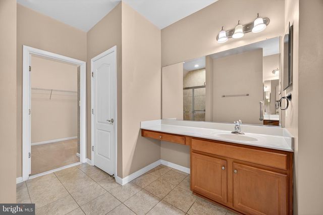 20562 ROSEWOOD MANOR SQ, Ashburn, VA 20147