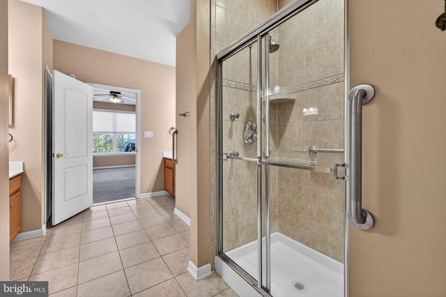 20562 ROSEWOOD MANOR SQ, Ashburn, VA 20147