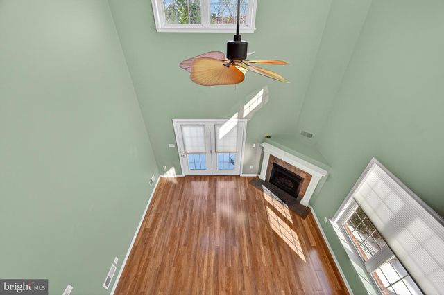 20562 ROSEWOOD MANOR SQ, Ashburn, VA 20147