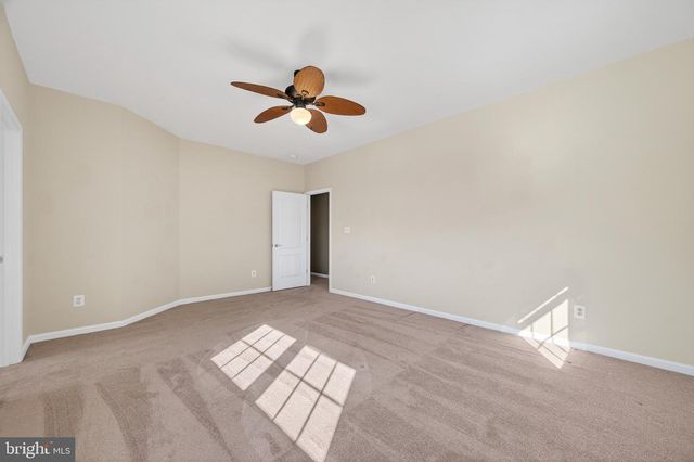 20562 ROSEWOOD MANOR SQ, Ashburn, VA 20147