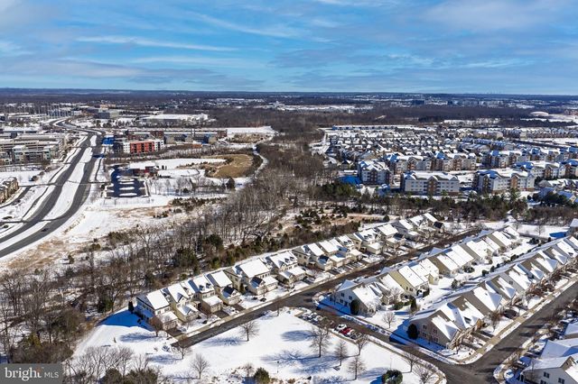 20562 ROSEWOOD MANOR SQ, Ashburn, VA 20147