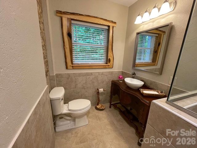 700 Norton Fork Road, Hot Springs, NC 28743