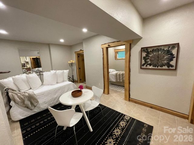 700 Norton Fork Road, Hot Springs, NC 28743