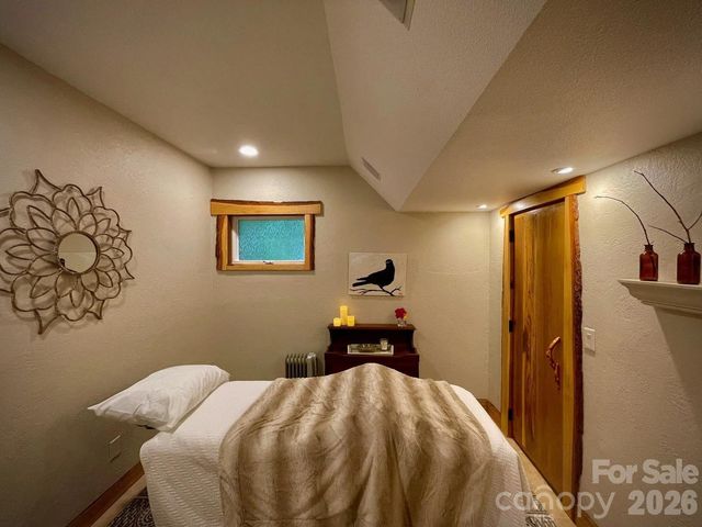 700 Norton Fork Road, Hot Springs, NC 28743