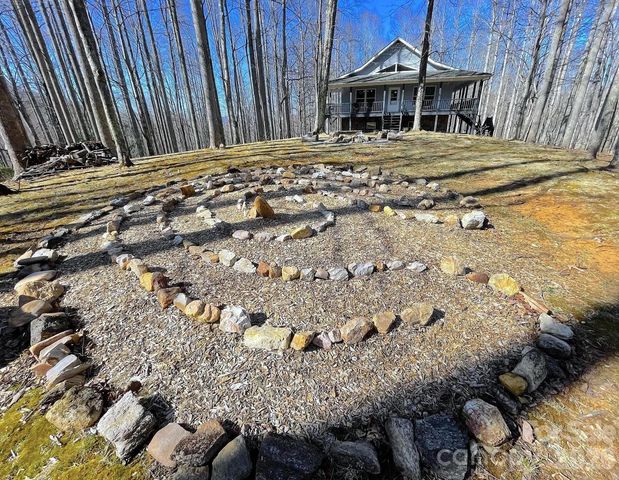 700 Norton Fork Road, Hot Springs, NC 28743