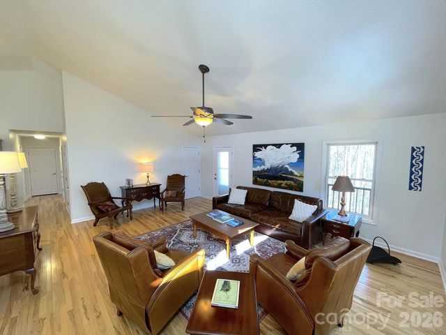 700 Norton Fork Road, Hot Springs, NC 28743
