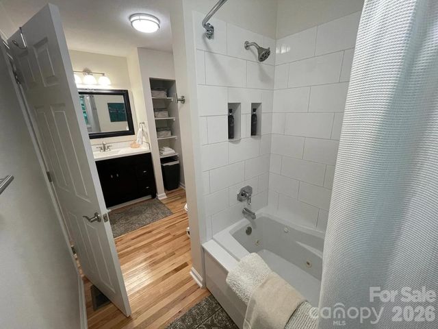 700 Norton Fork Road, Hot Springs, NC 28743