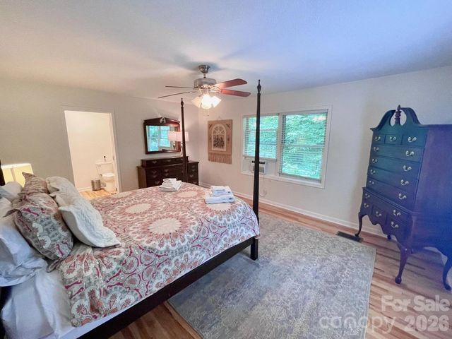 700 Norton Fork Road, Hot Springs, NC 28743