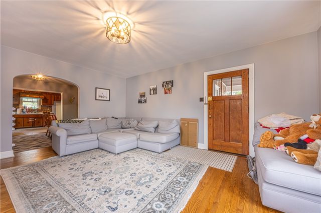 190 Dixon Blvd, South Union Twp, PA 15401