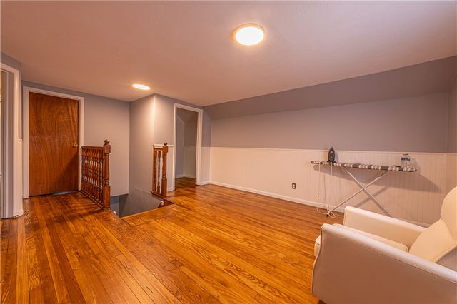 190 Dixon Blvd, South Union Twp, PA 15401