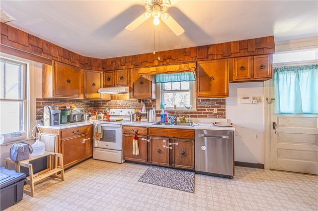 190 Dixon Blvd, South Union Twp, PA 15401