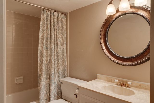 6603 Blackberry Drive, Arlington, TX 76016