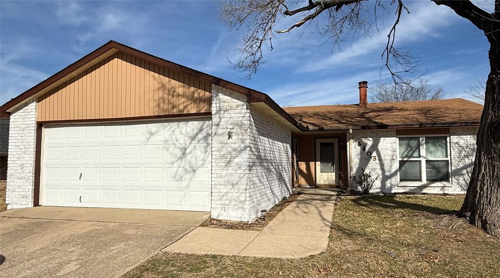 6603 Blackberry Drive, Arlington, TX 76016